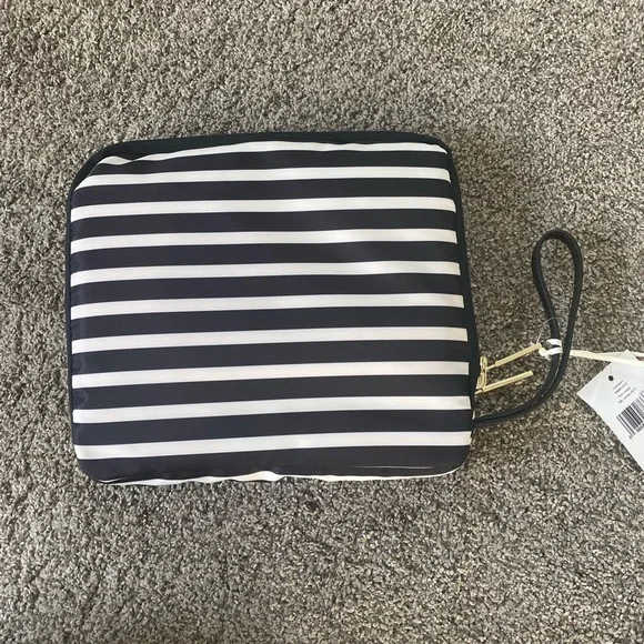 NWT Kate Spade Rosemary Bob voyage tote - Picture 8 of 10
